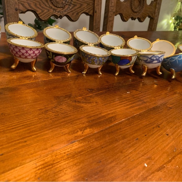 ๐ฅ๐ Wow 8 hand painted porcelain eggs ๐ - Picture 14 of 17